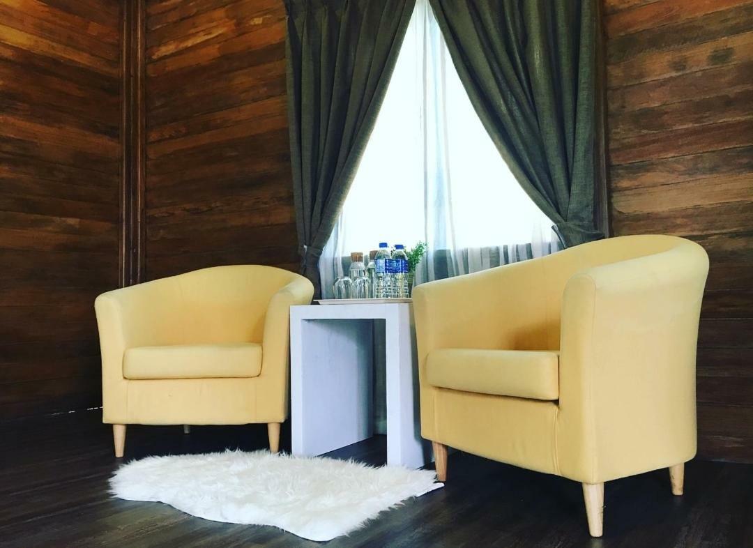 Bayu Lestari Island Resort Мерсинг Екстериор снимка